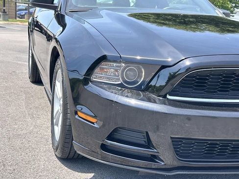 Used 2014 Ford Mustang Coupe RWD image 11
