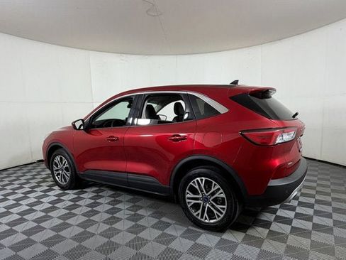 Used 2022 Ford Escape SEL image 3