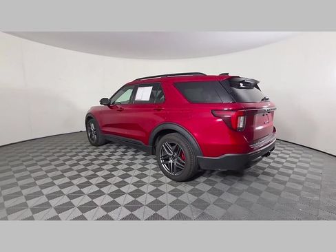 Used 2026 Ford Explorer ST-Line w/ ST-Line Street Pack RWD image 45