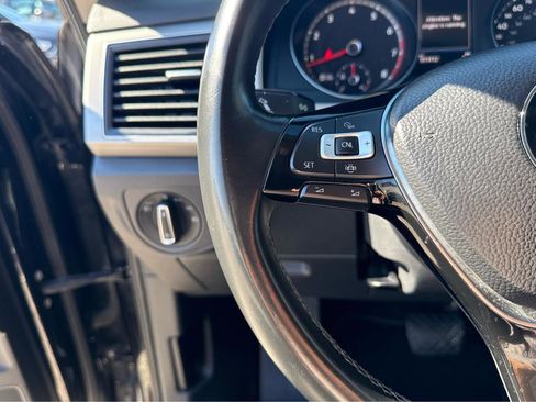Used 2019 Volkswagen Atlas SE w/ Towing Package FWD image 18