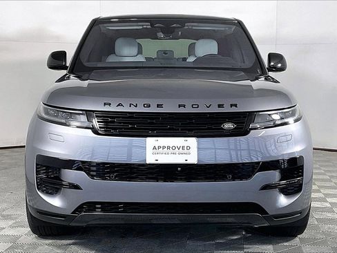 Used 2023 Land Rover Range Rover Sport SE image 2