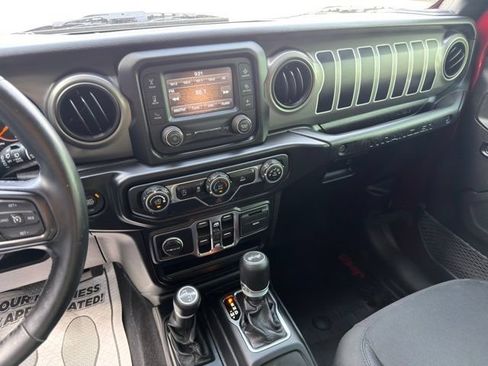 Used 2021 Jeep Wrangler Unlimited Sport AWD/4WD image 19
