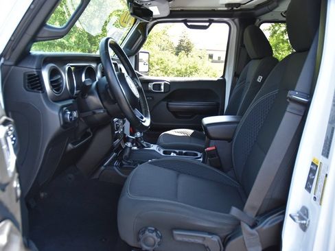 Used 2021 Jeep Wrangler Unlimited Sport AWD/4WD image 12