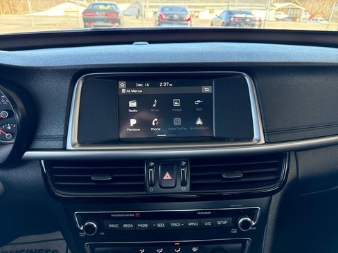 Used 2018 Kia Optima S w/ Pano Sport Package image 13