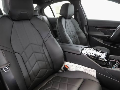 New 2026 BMW 530i xDrive image 31