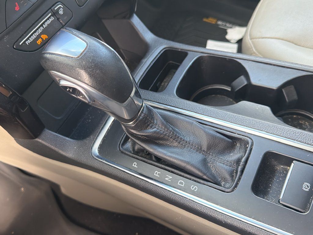 Used 2019 Ford Escape Titanium FWD image 27