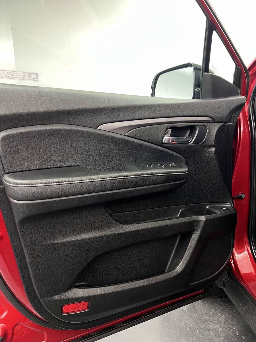 Used 2021 Honda Ridgeline Sport image 13