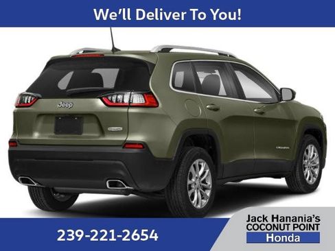 Used 2019 Jeep Cherokee Overland w/ Technology Group AWD/4WD image 5