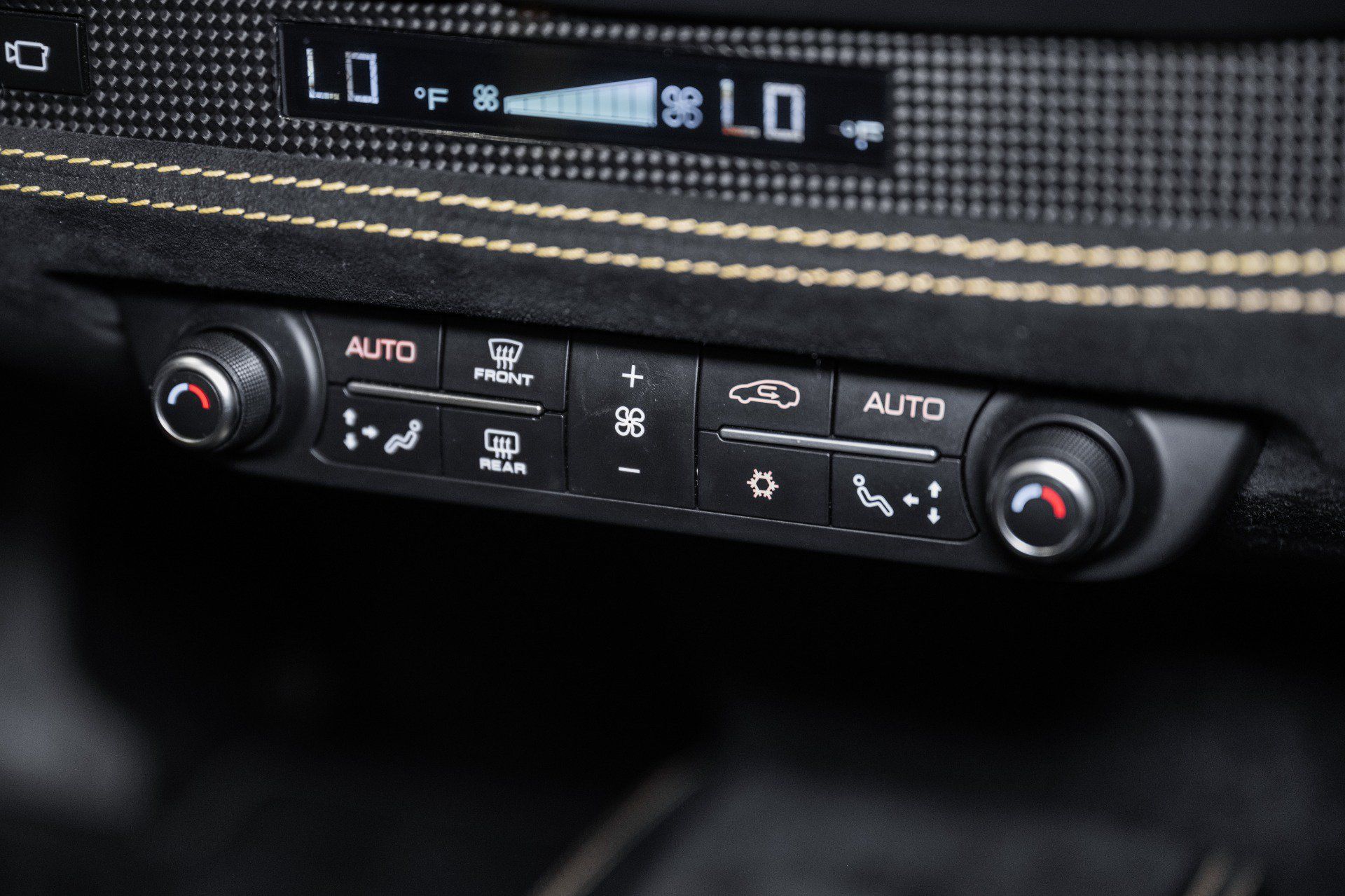 Used 2023 Ferrari F8 Tributo RWD image 30