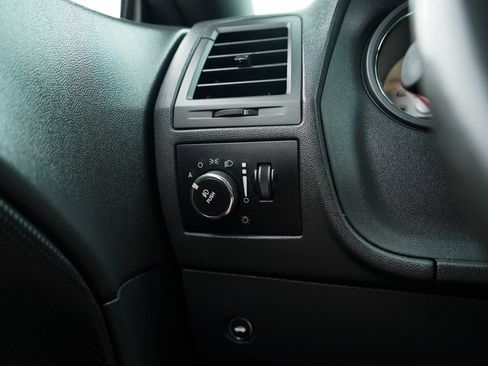 Used 2014 Dodge Challenger R/T RWD image 32