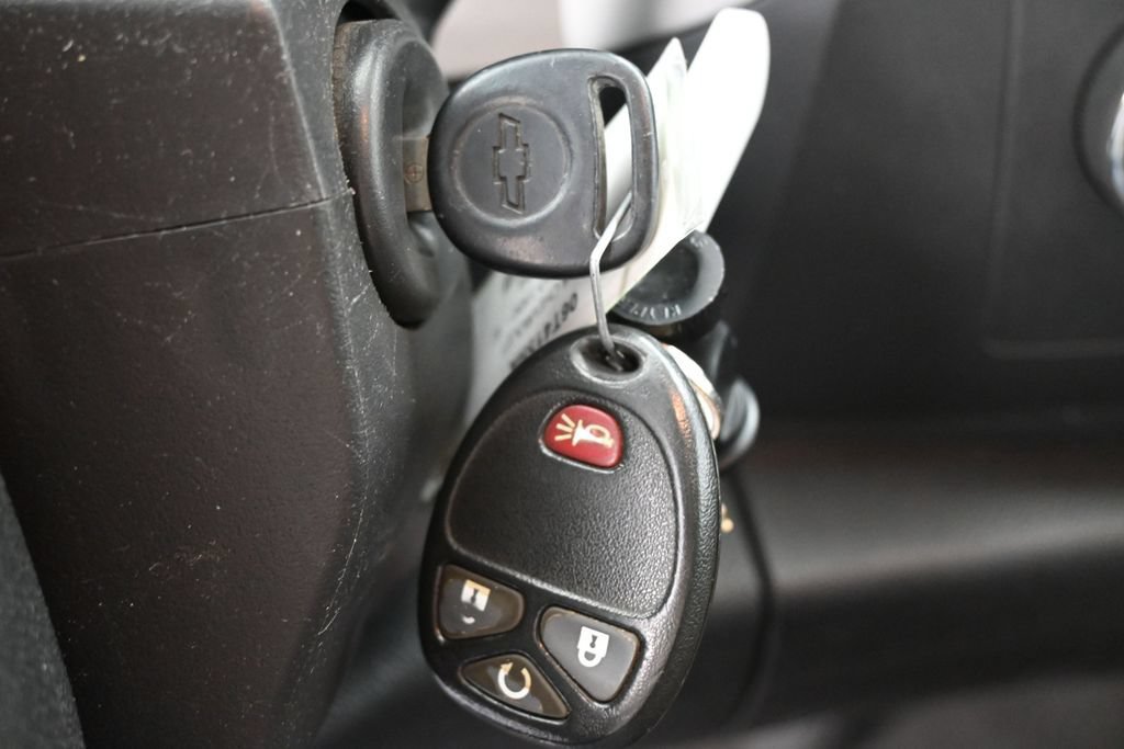Used 2008 Chevrolet Silverado 1500 LT w/ All Star Edition AWD/4WD image 35
