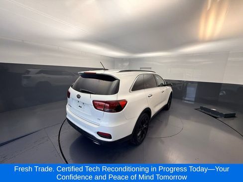 Used 2019 Kia Sorento S image 4