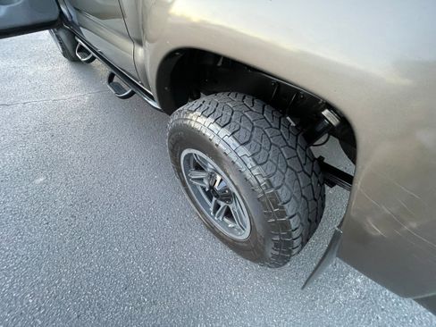 Used 2013 Toyota Tacoma PreRunner w/ SR5 Pkg RWD image 14