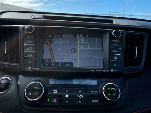 Used 2017 Toyota RAV4 SE w/ Advanced Technology Package image 41