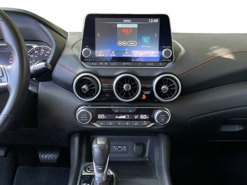 Used 2025 Nissan Sentra SR FWD image 12