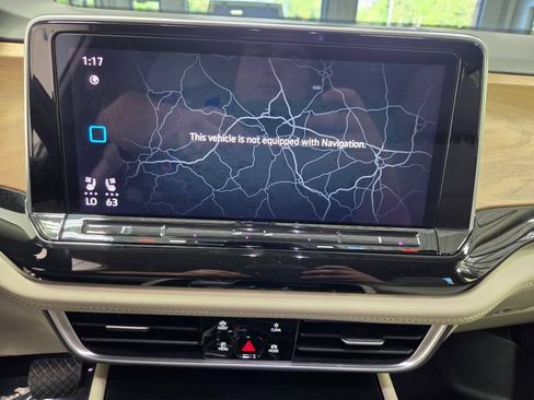 Used 2025 Volkswagen Atlas SE AWD/4WD image 39