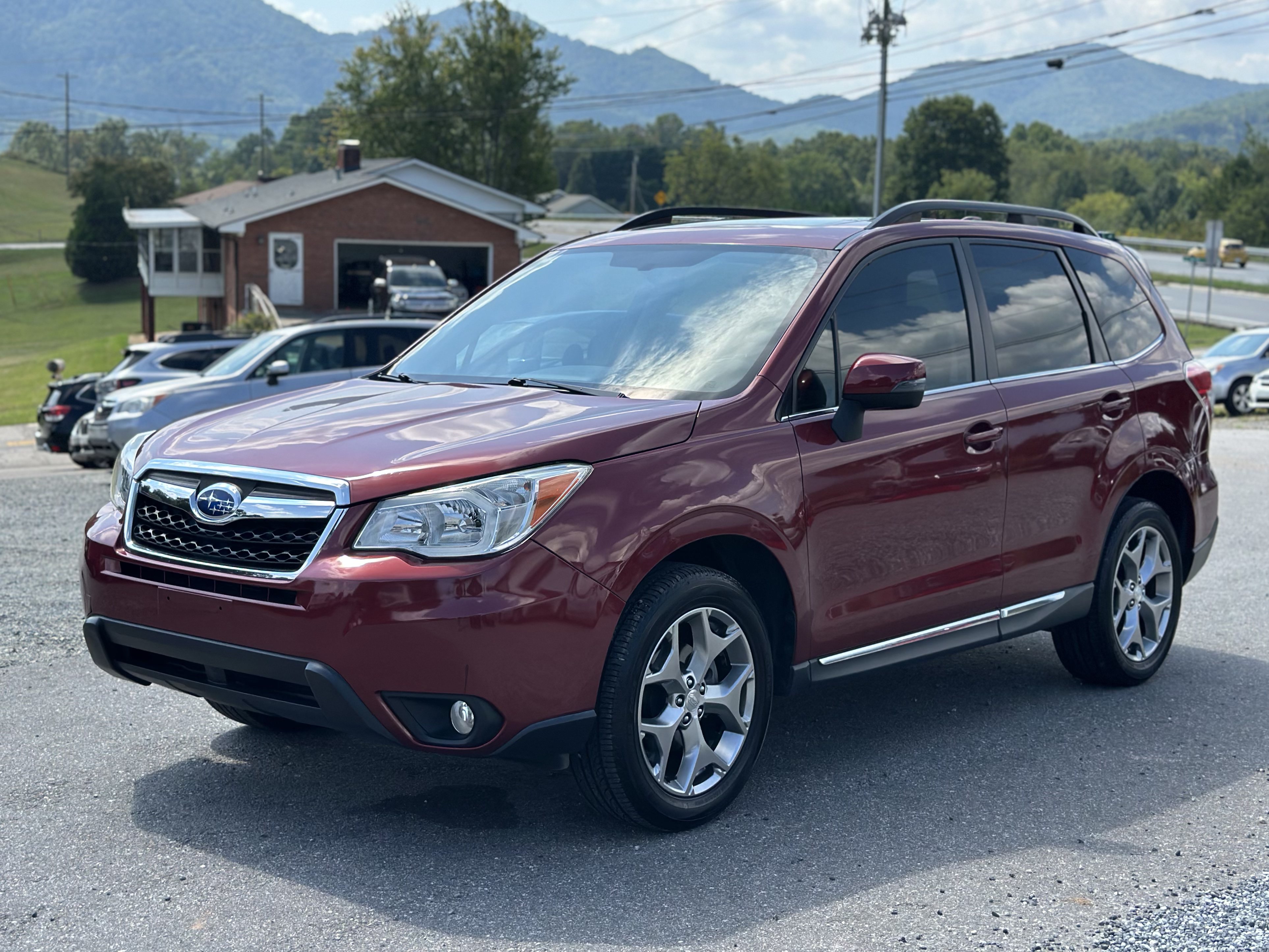 Used 2016 Subaru Forester 2.5i Touring AWD/4WD image 7