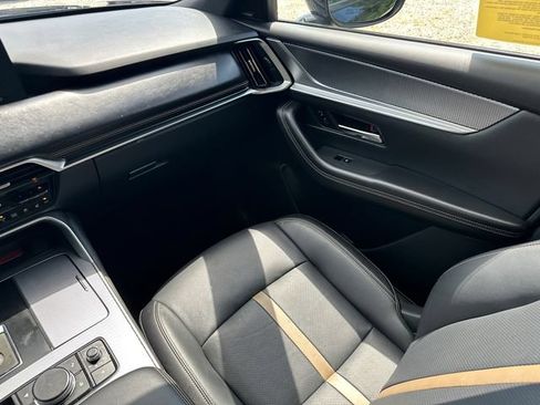 Used 2025 MAZDA CX-90 Plug-In Hybrid w/ Premium Plus AWD/4WD image 26