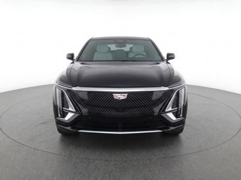 Used 2025 Cadillac Optiq Luxury 1 AWD/4WD image 5