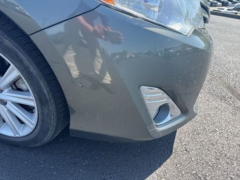 Used 2012 Toyota Camry XLE FWD image 10