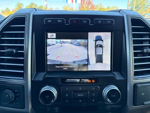 Used 2020 Ford F250 Platinum w/ FX4 Off-Road Package image 31