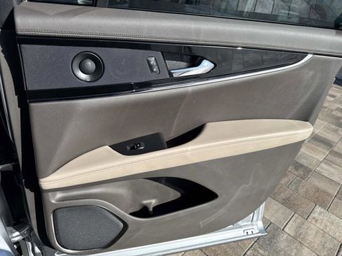 Certified 2021 Lincoln Nautilus Reserve w/ Equipment Group 201A image 19