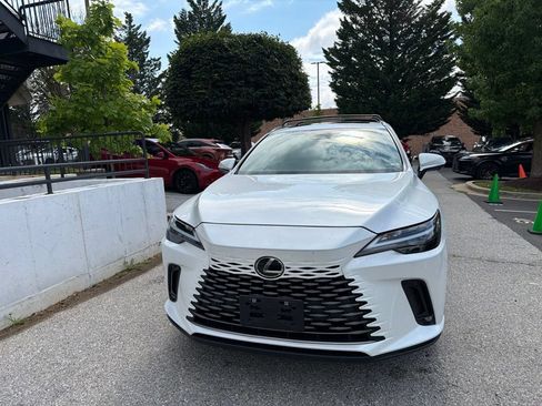 Used 2025 Lexus RX 350 Premium w/ Convenience Package AWD/4WD image 2