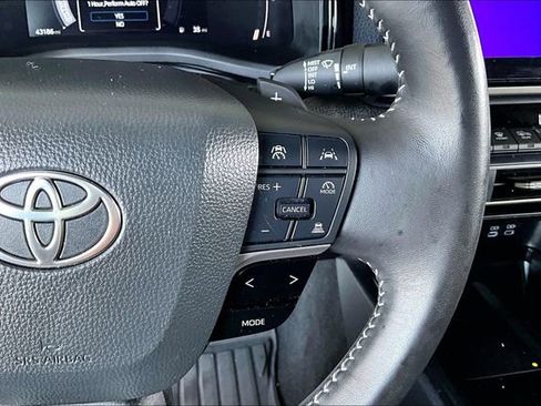 Used 2025 Toyota Camry SE w/ Multimedia Upgrade Package FWD image 11