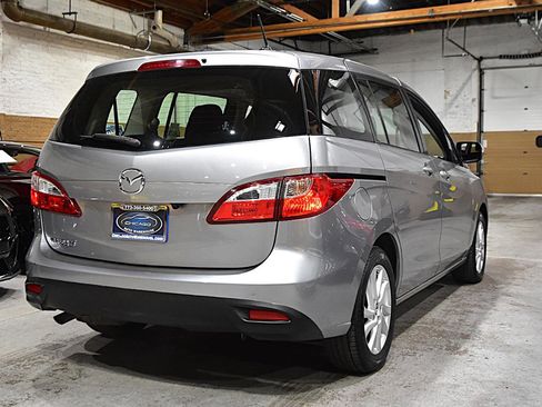 Used 2014 MAZDA MAZDA5 Sport FWD image 4
