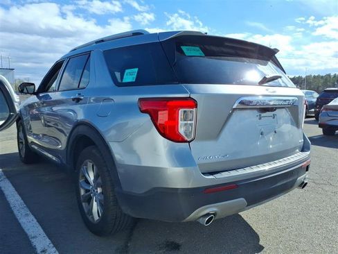 Used 2022 Ford Explorer Limited image 9