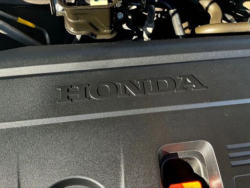 Used 2021 Honda Accord Touring image 34