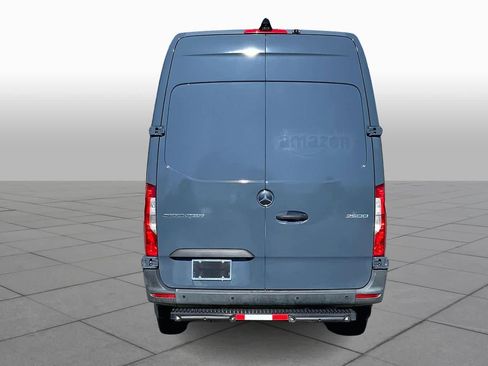 Used 2019 Mercedes-Benz Sprinter 170 image 4