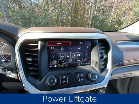 Used 2023 GMC Acadia SLT image 38