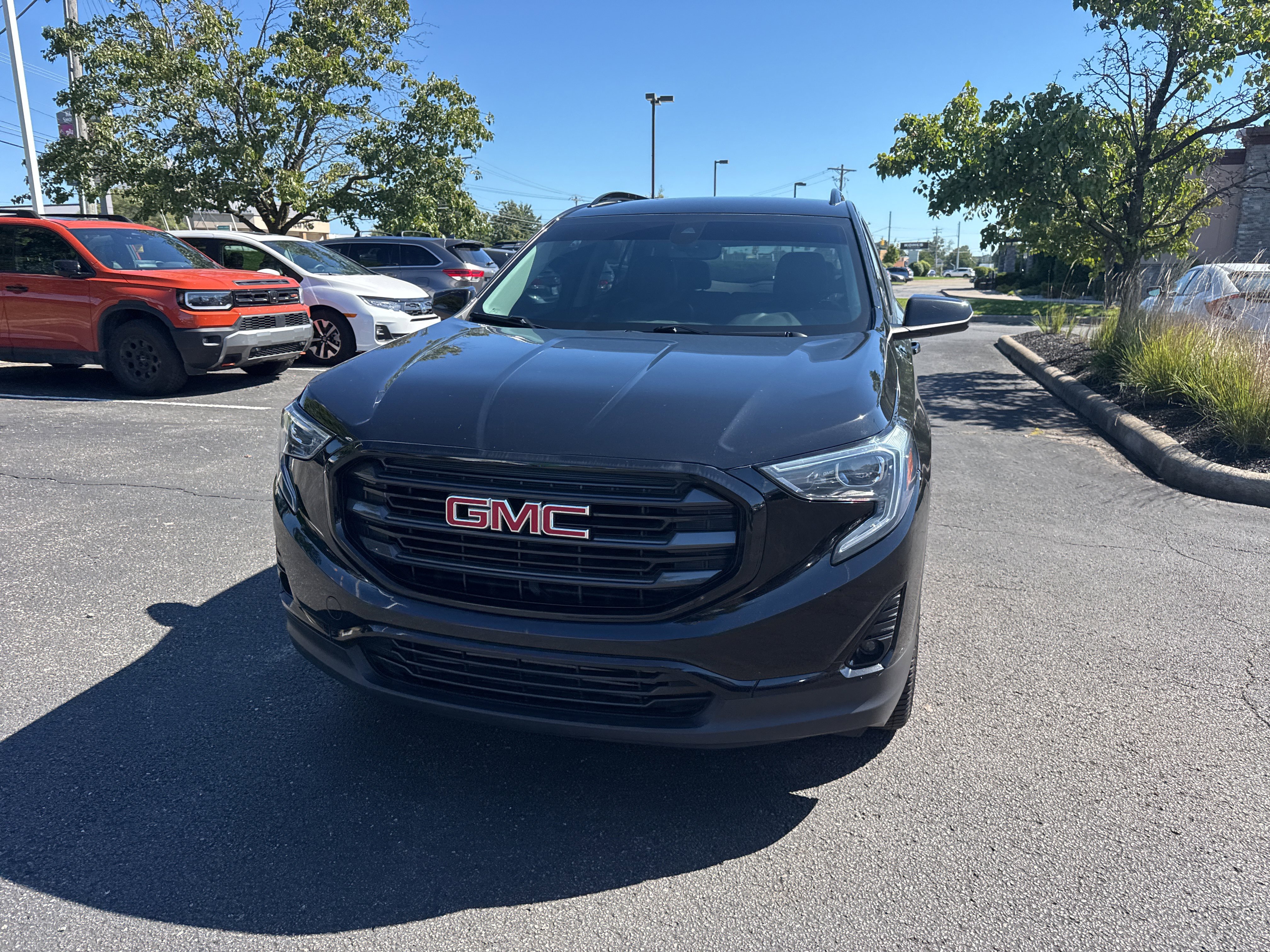 Used 2021 GMC Terrain SLT w/ Infotainment Package II AWD/4WD image 17