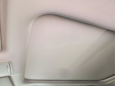 Used 2025 Honda Pilot Touring image 19