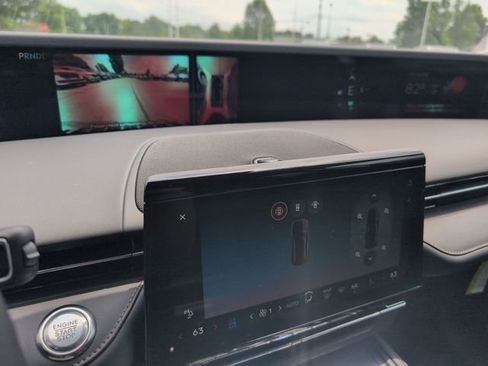 New 2026 Lincoln Nautilus Reserve AWD/4WD image 16