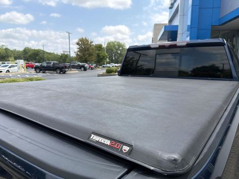 Used 2022 Chevrolet Silverado 2500 LTZ AWD/4WD image 44