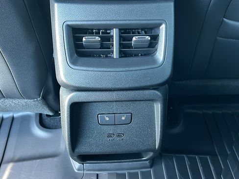 New 2026 Chevrolet Equinox EV LT image 14