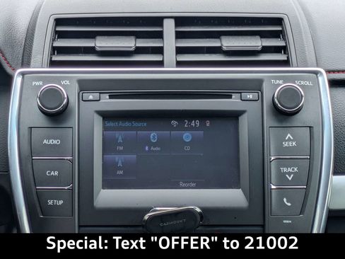 Used 2017 Toyota Camry SE FWD image 17