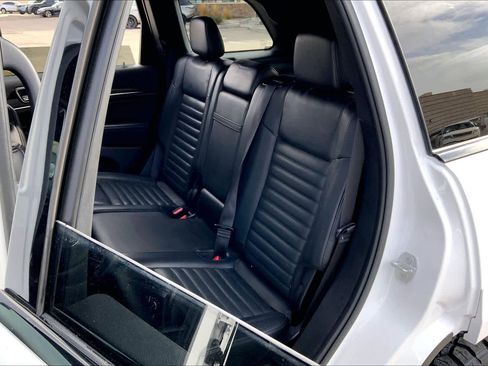 Used 2020 Jeep Grand Cherokee Limited X image 19