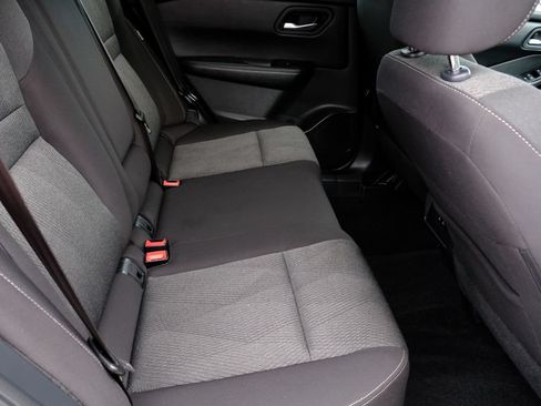 Used 2025 Nissan Rogue SV AWD/4WD image 36