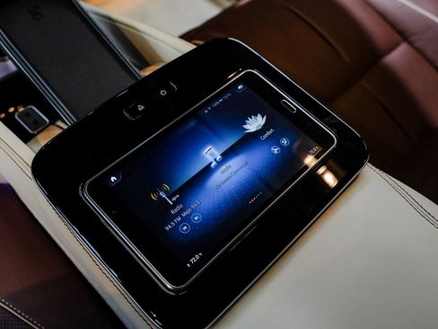 Used 2022 Mercedes-Benz Maybach GLS 600 4MATIC image 47