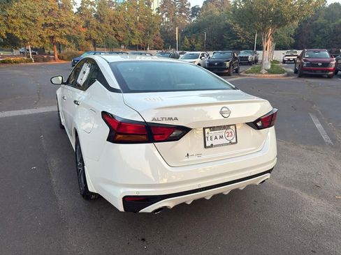 New 2025 Nissan Altima 2.5 SV image 5