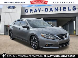 Used 2016 Nissan Altima 2.5 SR video 1