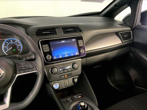 Used 2023 Nissan Leaf S FWD image 6