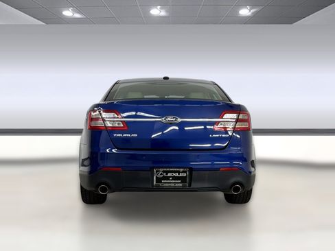 Used 2013 Ford Taurus Limited FWD image 10