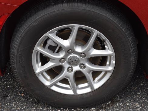Used 2025 Chrysler Pacifica Select FWD image 12