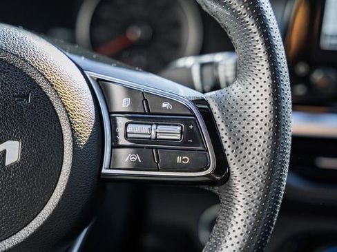 Used 2022 Kia Forte GT-Line image 25