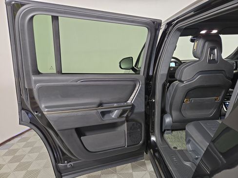 Used 2023 Rivian R1S Launch Edition AWD/4WD image 17
