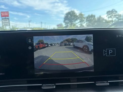 Used 2024 Hyundai Kona SEL w/ Convenience Package AWD/4WD image 15